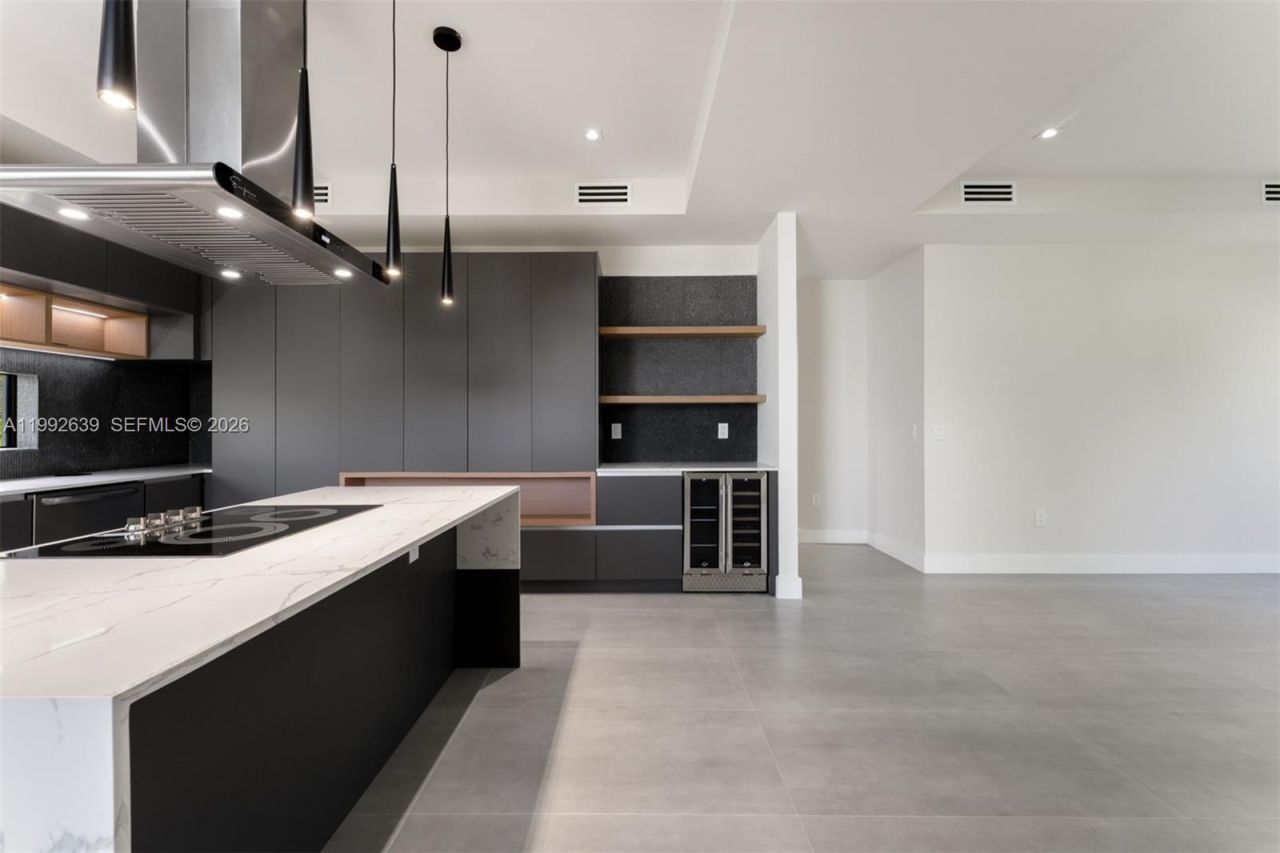 20 Coral Dr , Key Largo, FL 33037 Photo