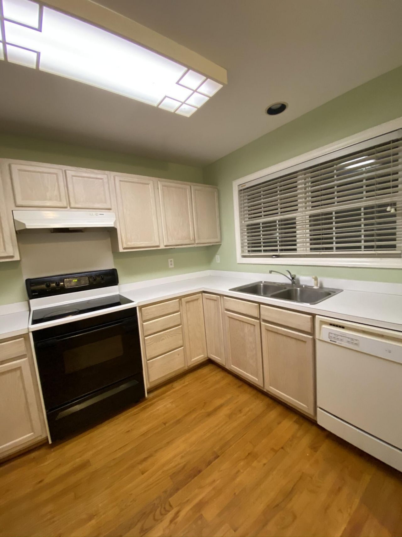 1525 Theresa Drive Photo 11