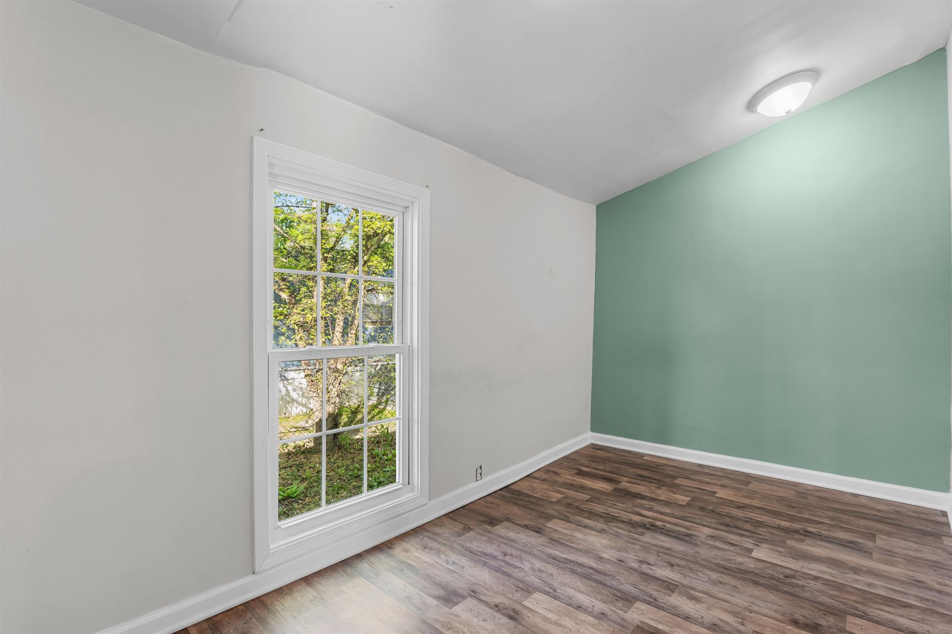 100 Romell Rd. Photo 14