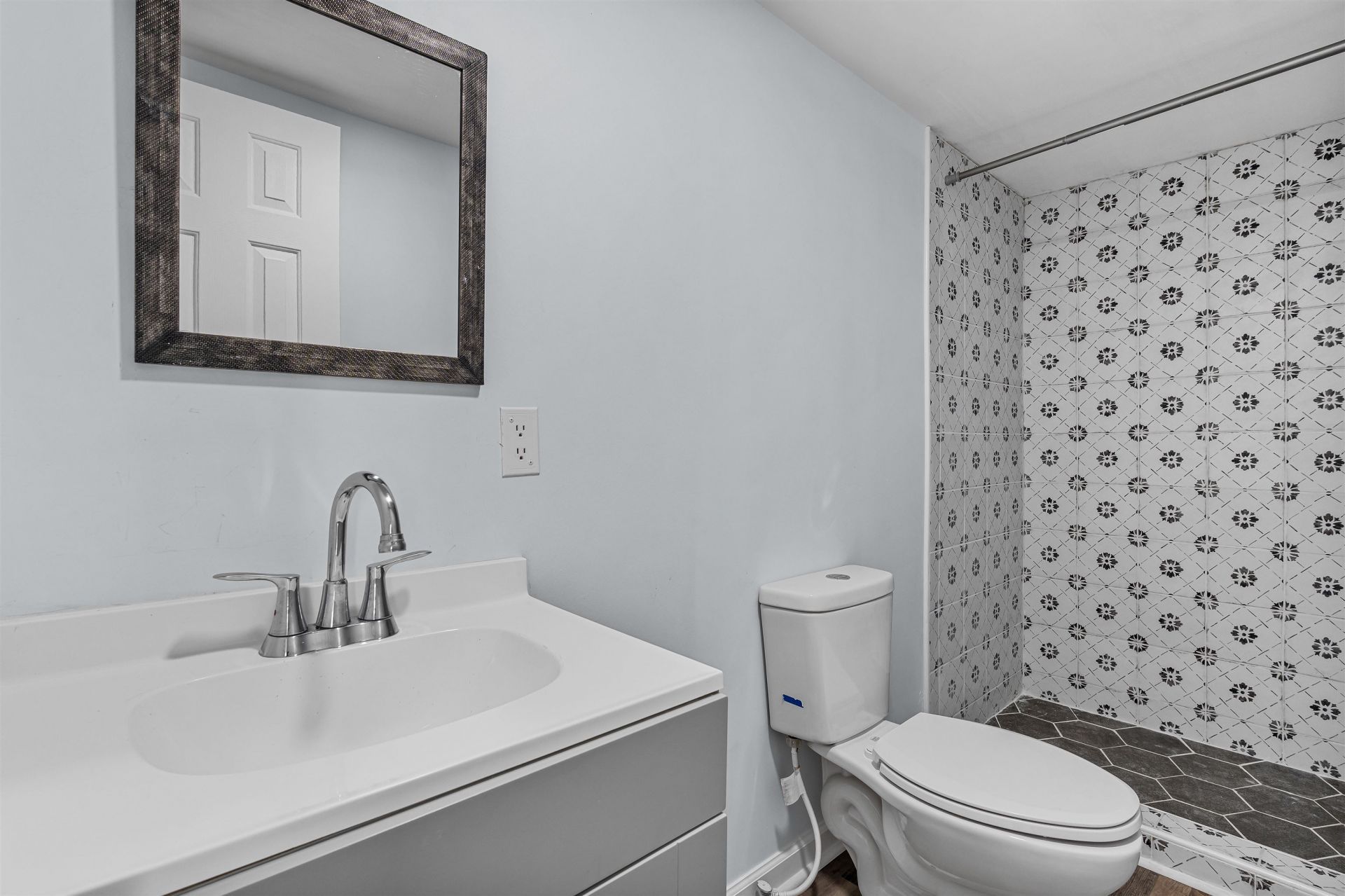 100 Romell Rd. Photo 18