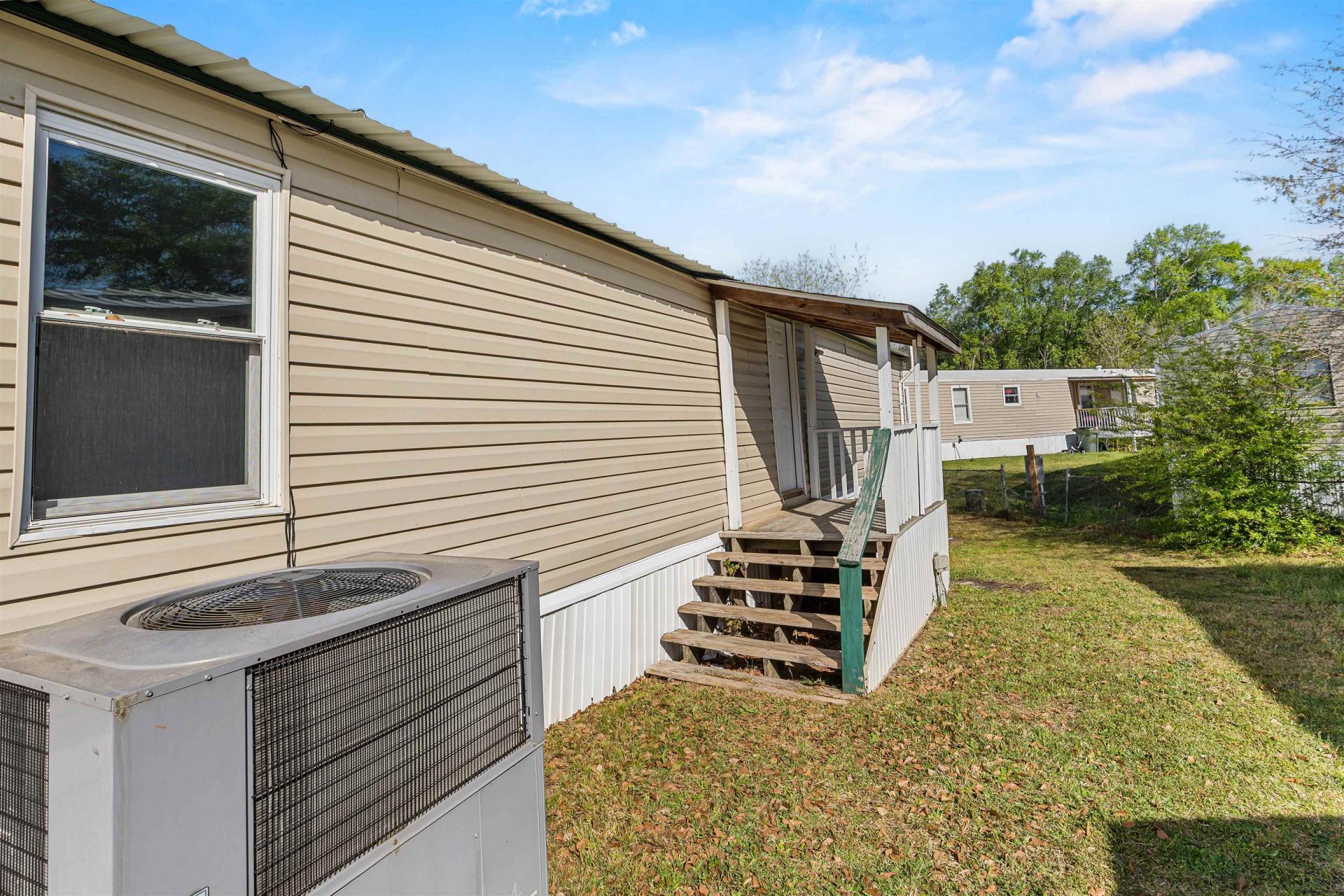 100 Romell Rd. Photo 26