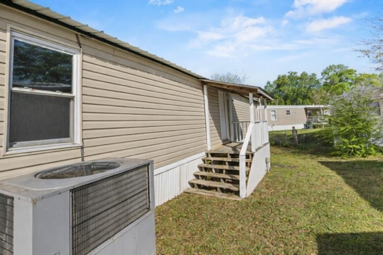 100 Romell Rd. Photo 27