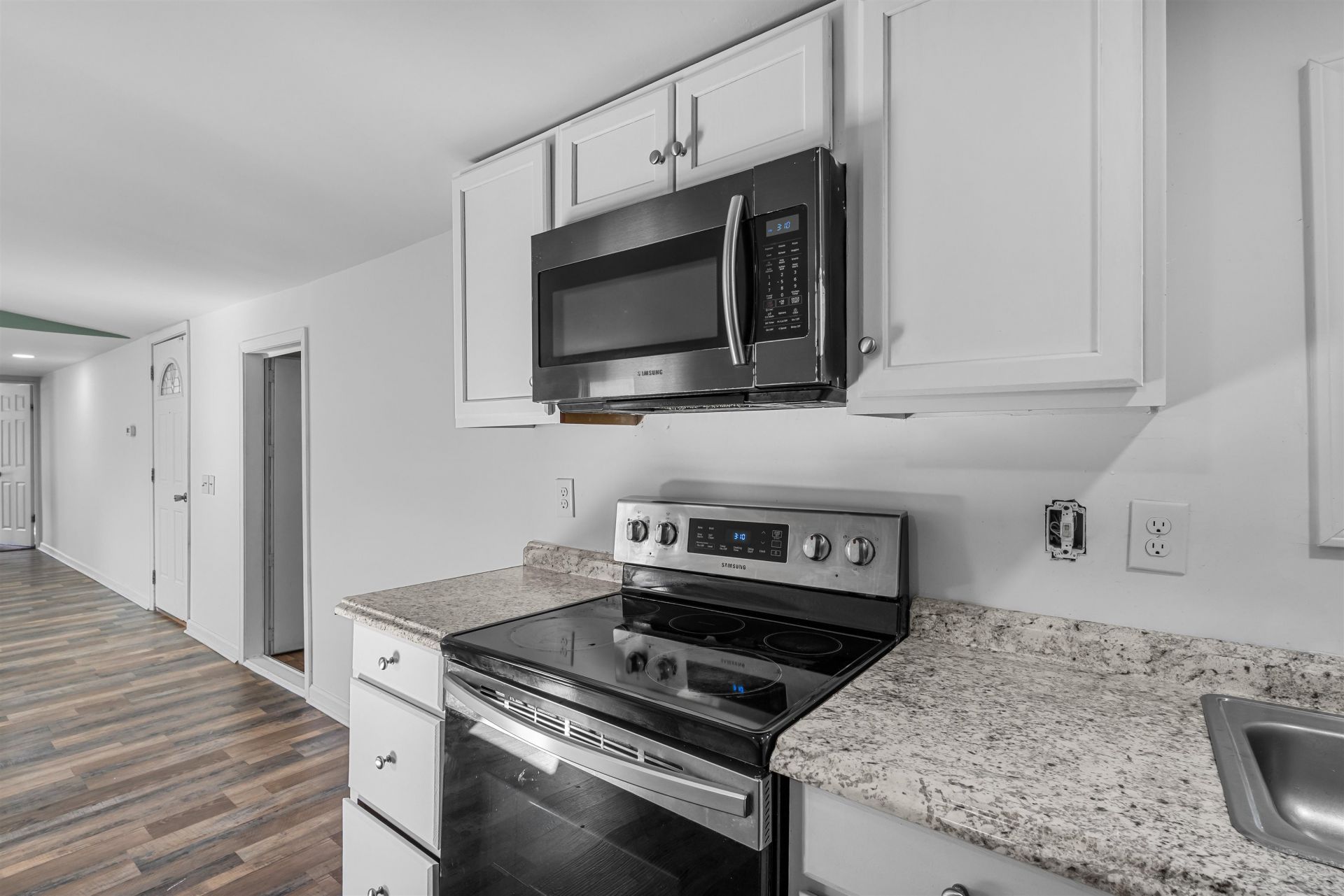 100 Romell Rd. Photo 4