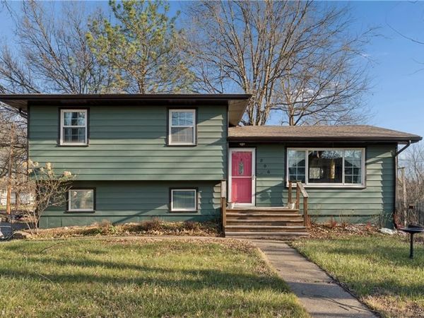 506 W King Street, Spring Hill, KS 66083
