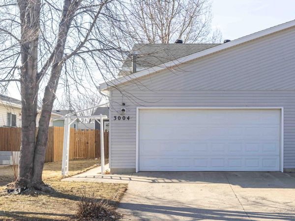 3004 Dakota Park Circle S, Fargo, ND 58104