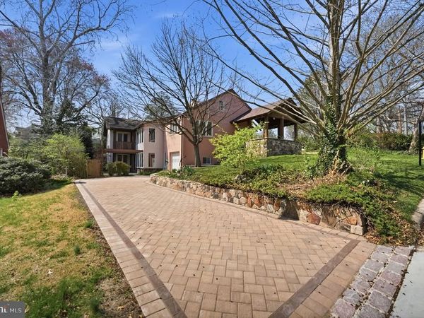 5600 16TH STREET N, ARLINGTON, VA 22205