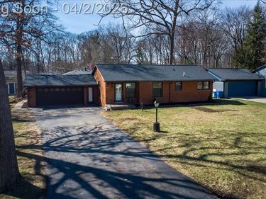 1407 Bielby Street, Waterford Twp, MI 48328