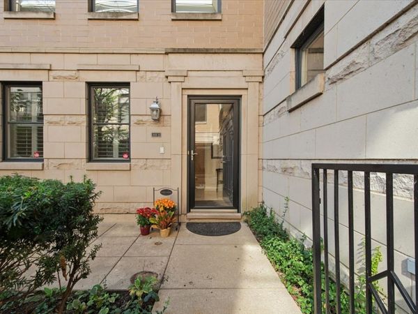 Unit B, Chicago, IL 60616