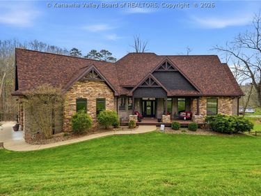 132 Cobblestone Boulevard, Scott Depot, WV 25560