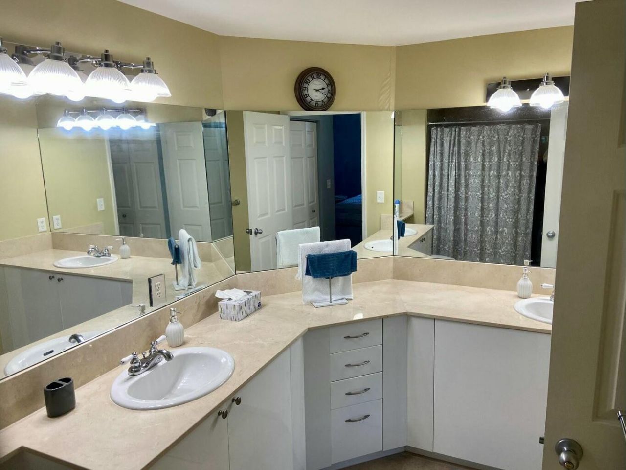 802 W Windward Way, Unit 203, Lantana, FL 33462 Photo