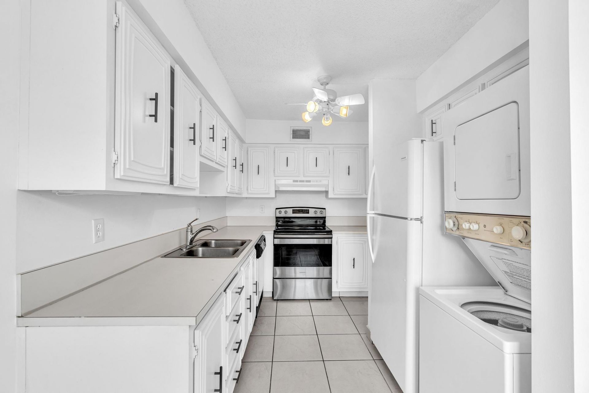 13721 Flora Place, Unit D, Delray Beach, FL 33484 Photo