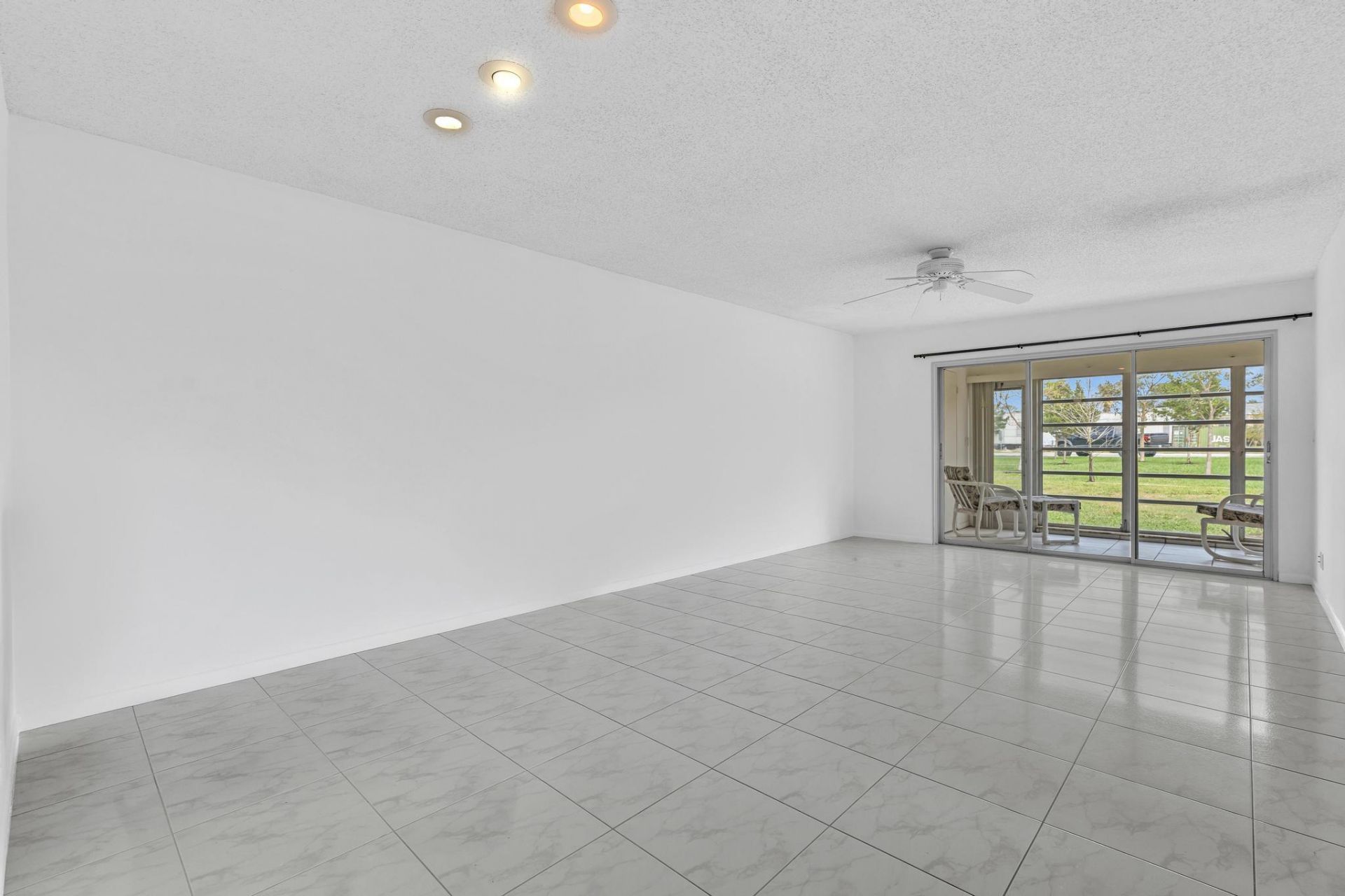 13721 Flora Place, Unit D, Delray Beach, FL 33484 Photo