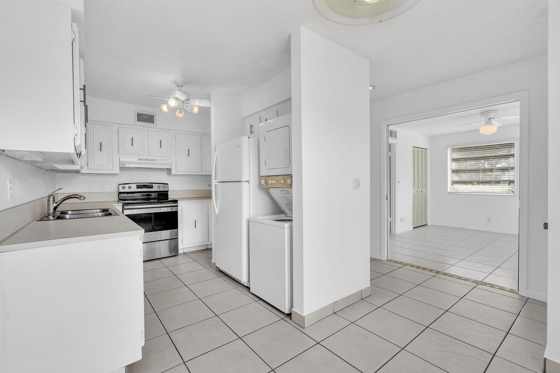 13721 Flora Place, Unit D, Delray Beach, FL 33484 Photo