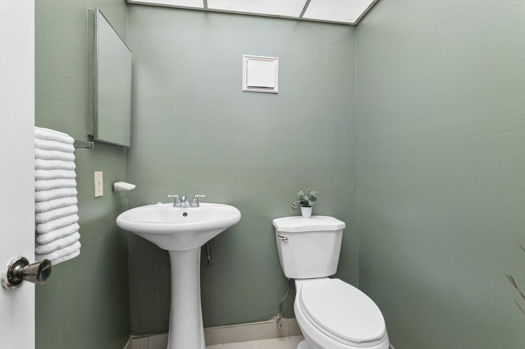 3141 NW 47th Terrace, Unit 124, Lauderdale Lakes, FL 33319 Photo