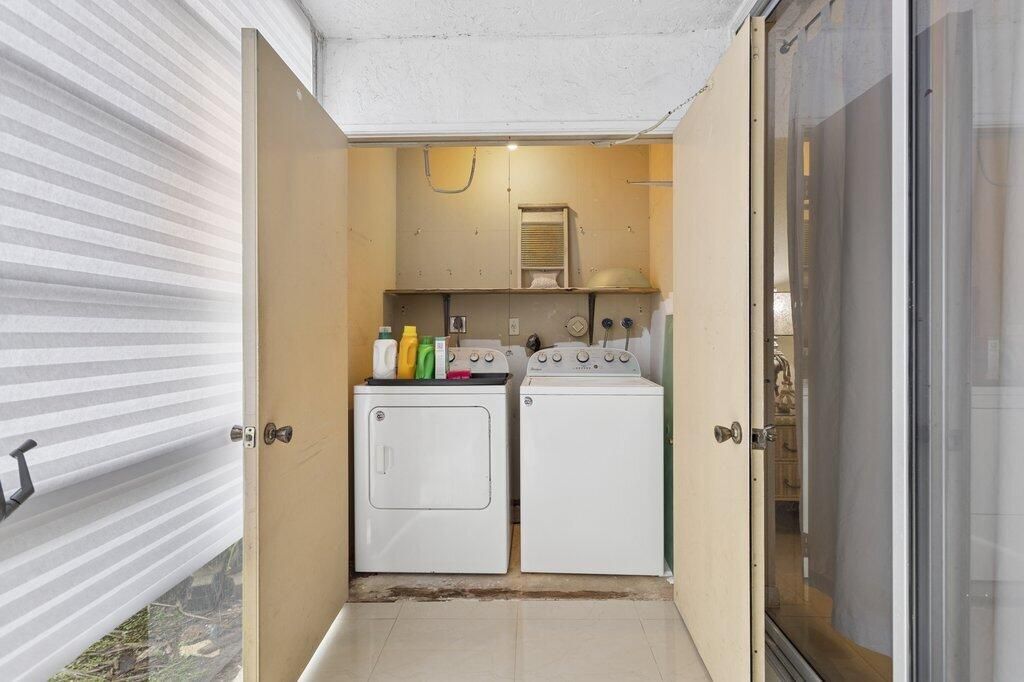 3141 NW 47th Terrace, Unit 124, Lauderdale Lakes, FL 33319 Photo