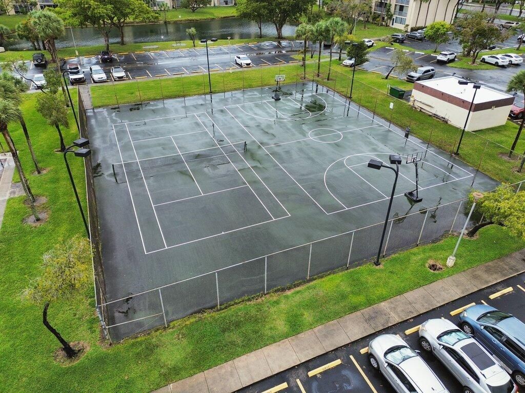 3141 NW 47th Terrace, Unit 124, Lauderdale Lakes, FL 33319 Photo