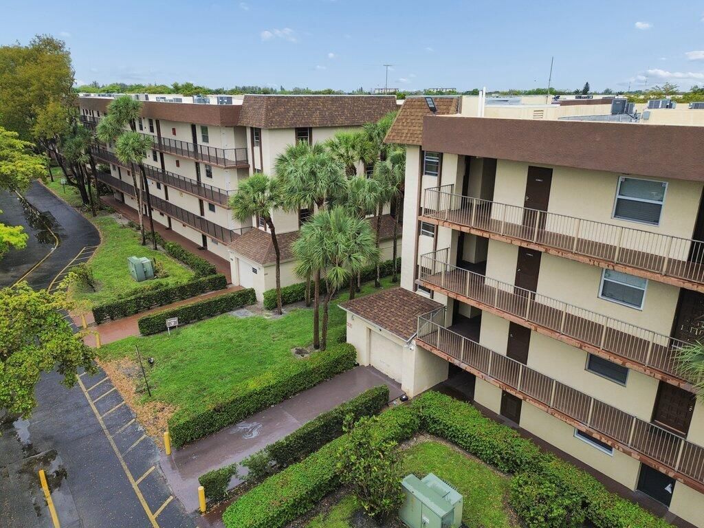 3141 NW 47th Terrace, Unit 124, Lauderdale Lakes, FL 33319 Photo
