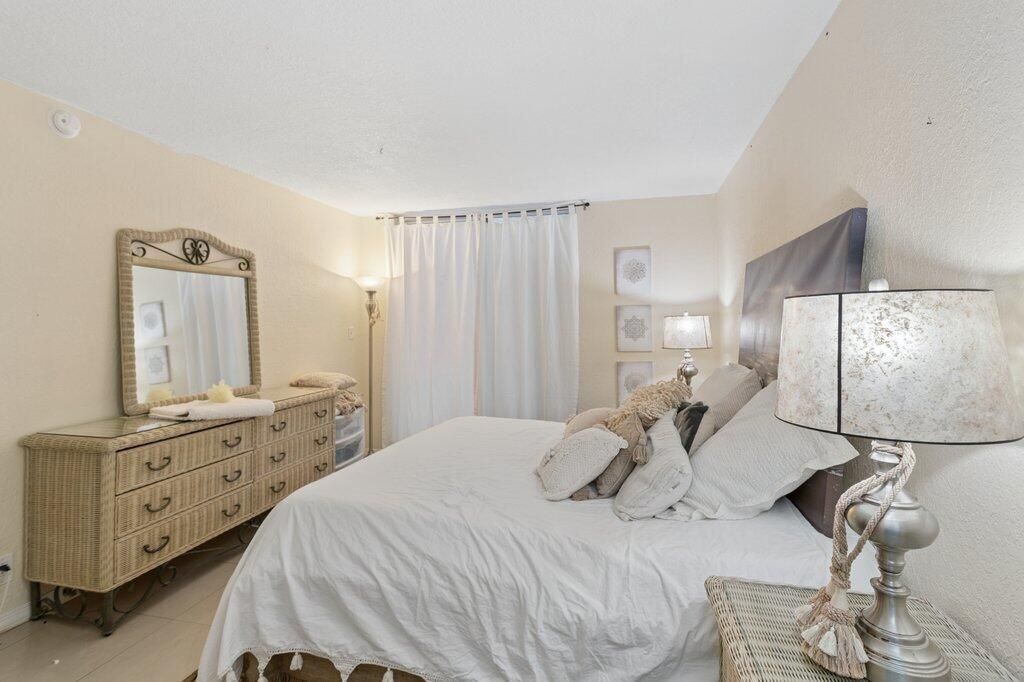 3141 NW 47th Terrace, Unit 124, Lauderdale Lakes, FL 33319 Photo