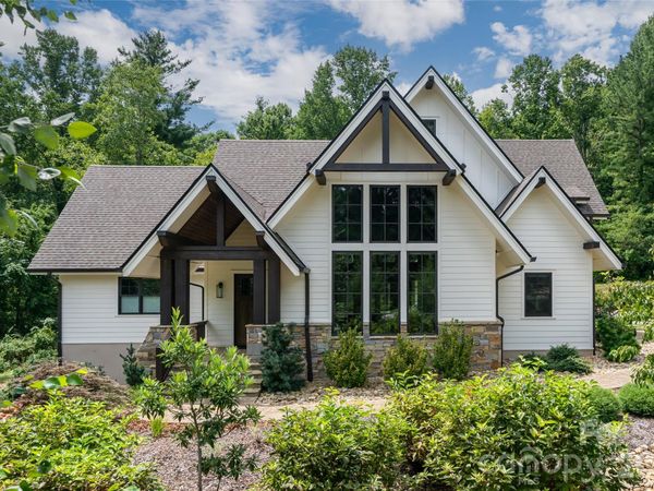 450 Barrington Drive, Asheville, NC 28803