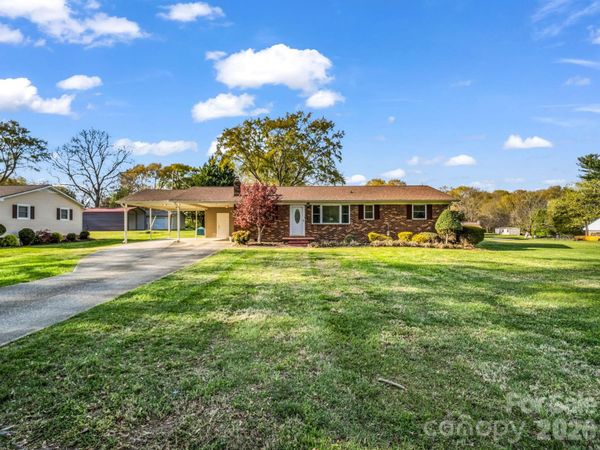 913 Webb Road , Ellenboro, NC 28040