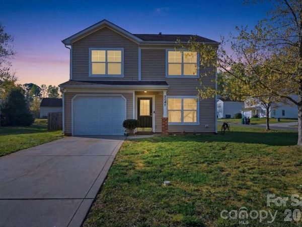 2047 Sonoma Valley Drive , Charlotte, NC 28214