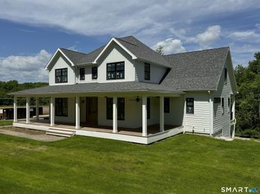 2 Pickett, Roxbury, CT 06783