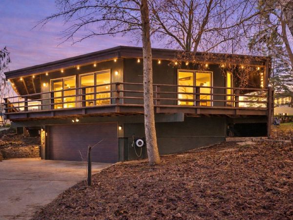 2607 Crestview Court, Monroe, WI 53566