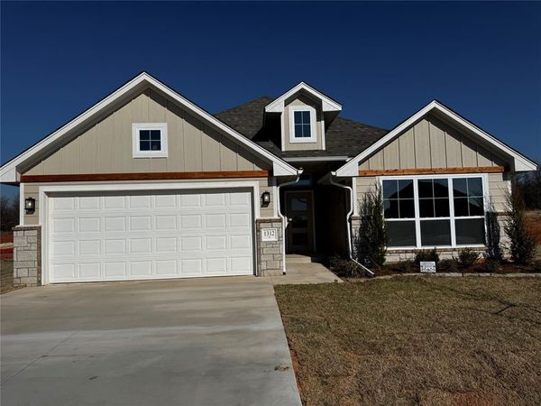 1312 Lighthorsemen Way, Choctaw, OK 73020