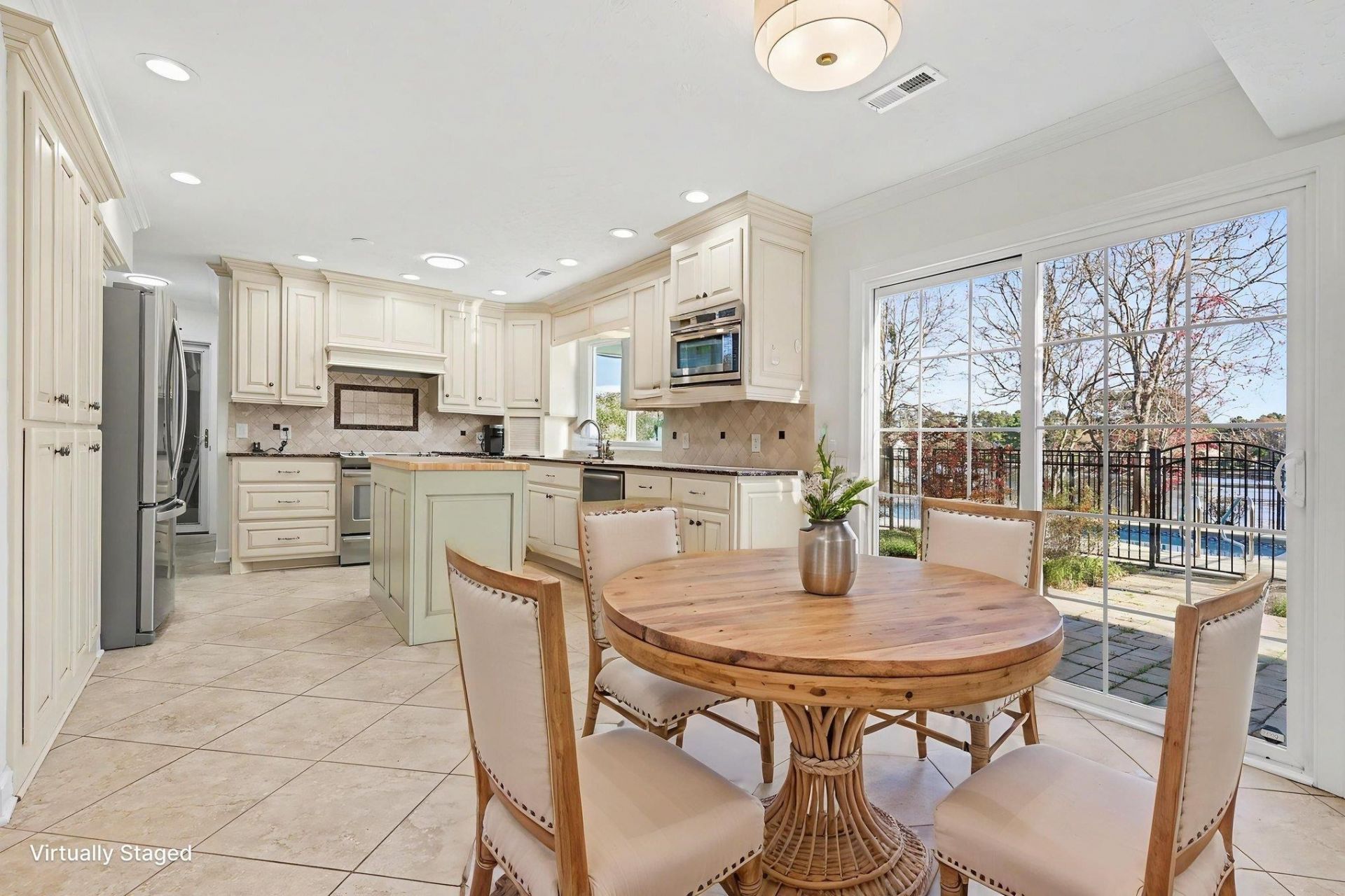 1930 Kate Ln. Photo 11