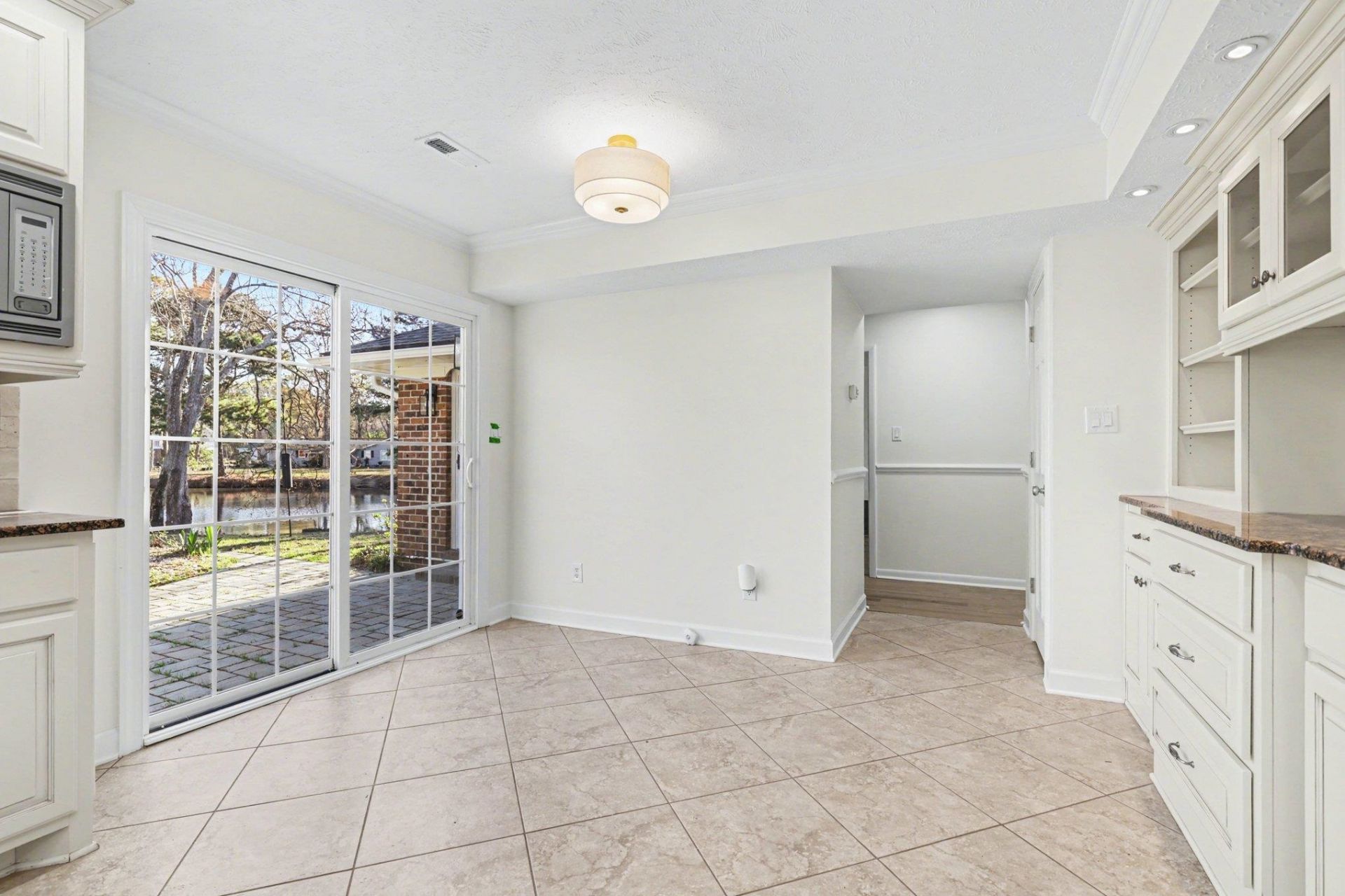 1930 Kate Ln. Photo 13