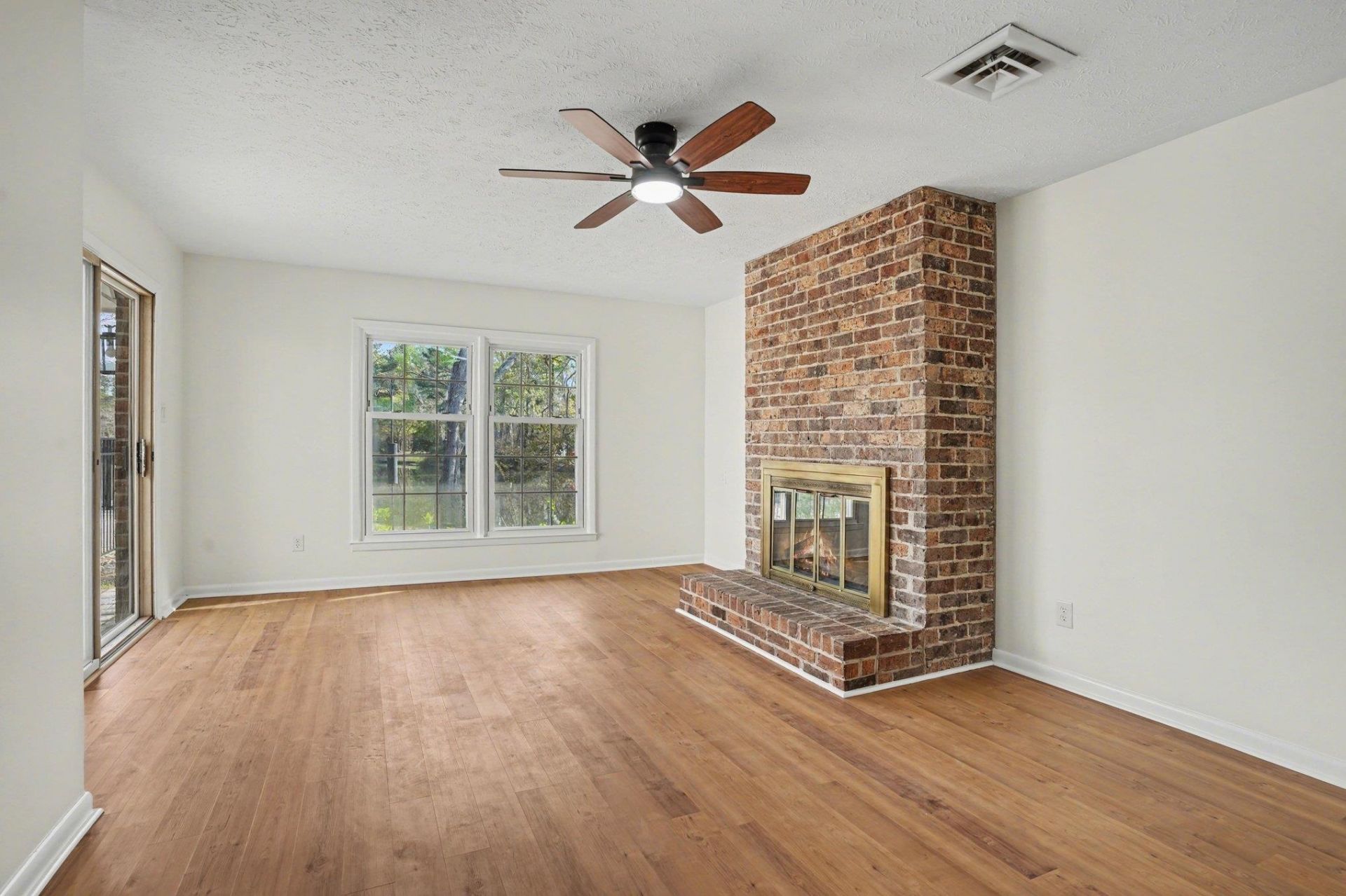 1930 Kate Ln. Photo 15