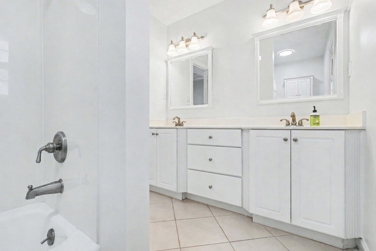 1930 Kate Ln. Photo 40