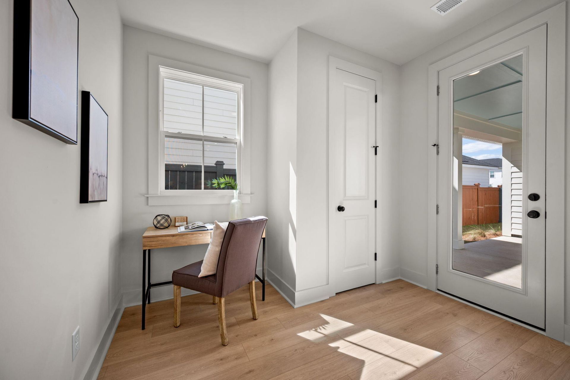 726 Rumbling Leaf Lane Photo 11