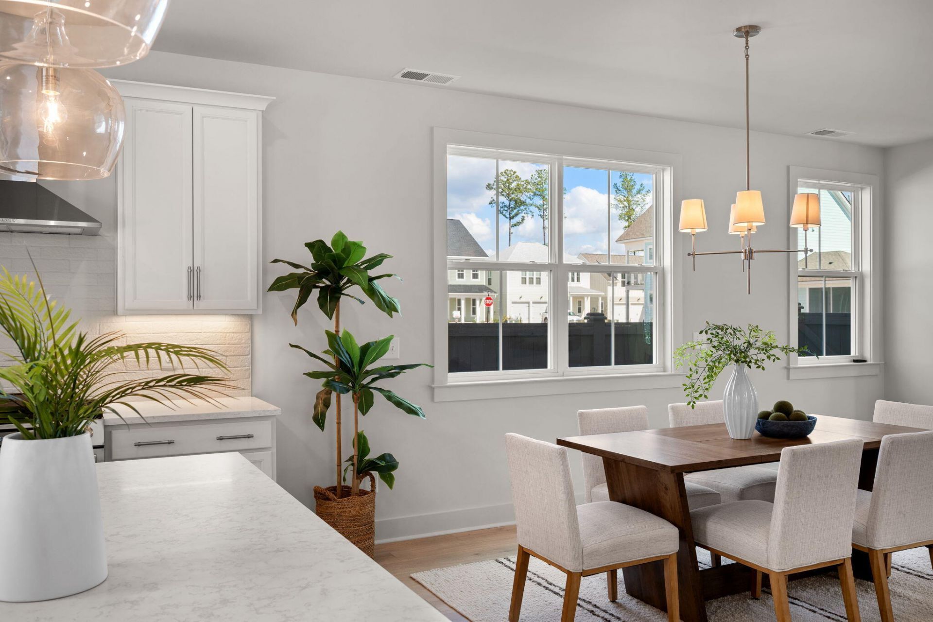 726 Rumbling Leaf Lane Photo 13