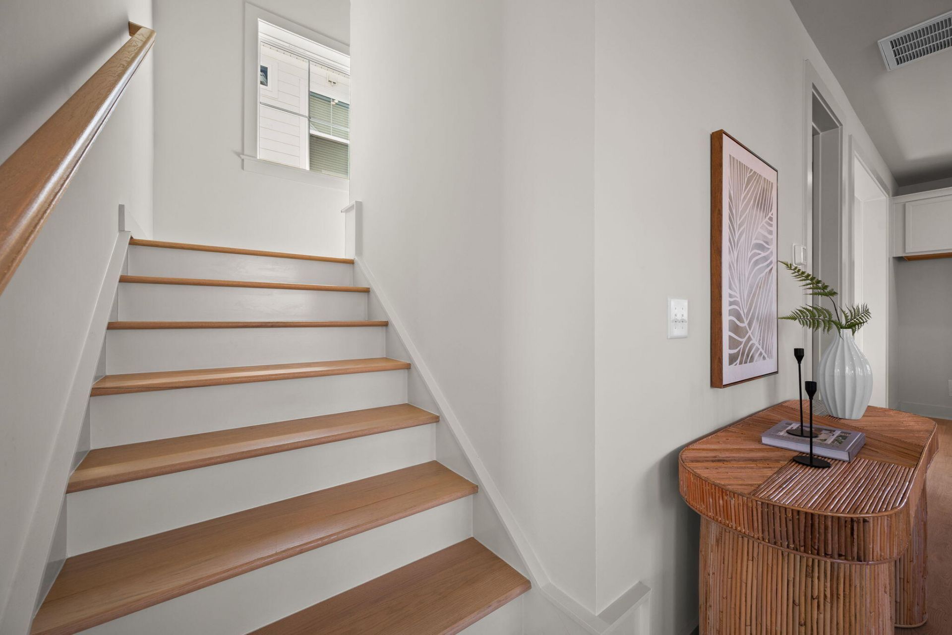 726 Rumbling Leaf Lane Photo 18