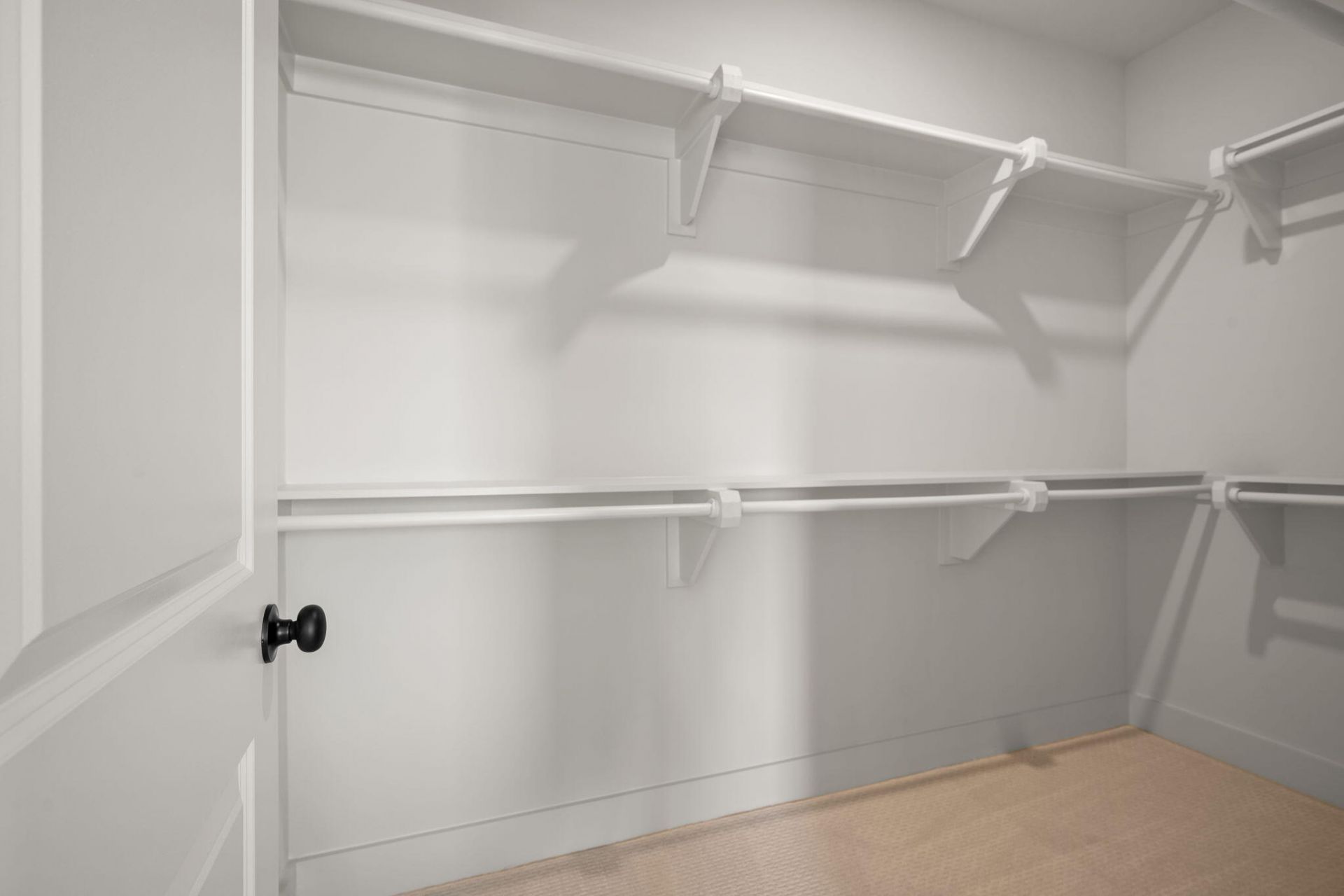 726 Rumbling Leaf Lane Photo 27