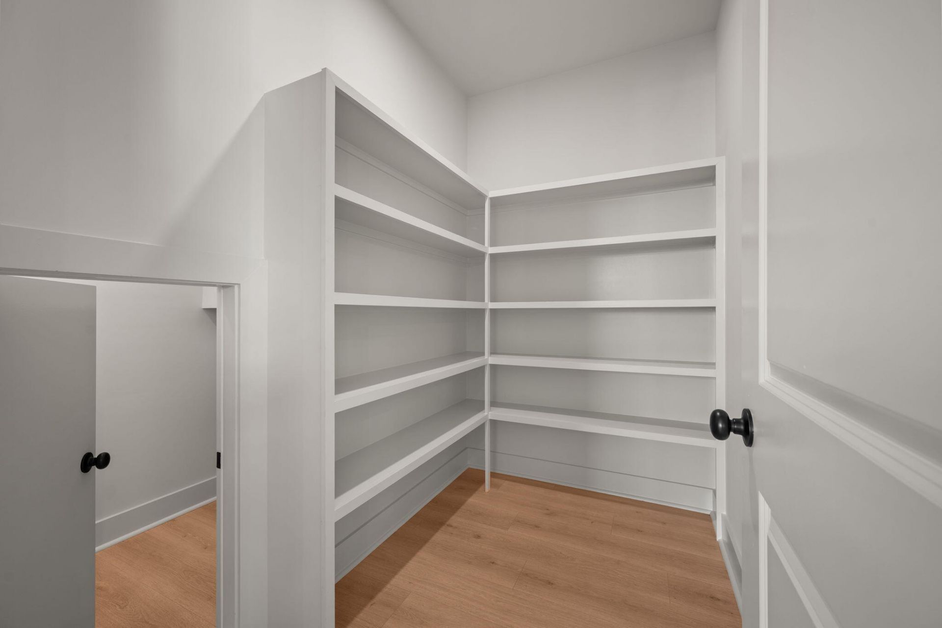 726 Rumbling Leaf Lane Photo 9