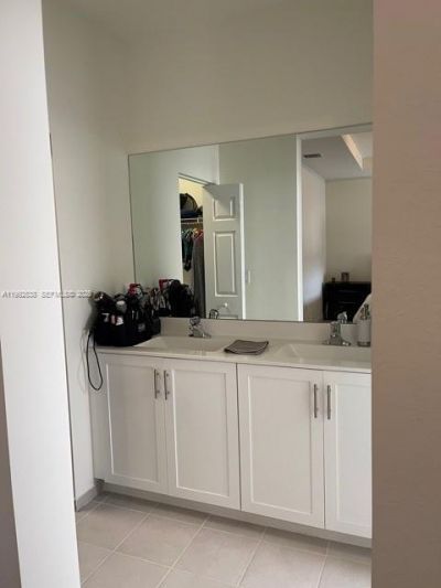 11064 W 33 Way, Unit 11064, Hialeah Gardens, FL 33018 Photo