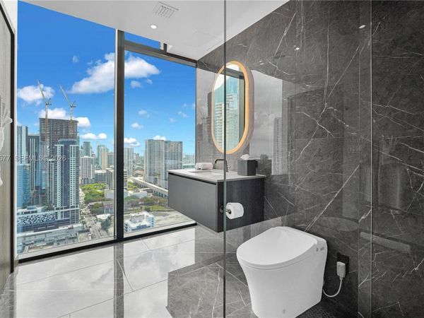 20 NE 11th St, Unit 2710, Miami, FL 33132