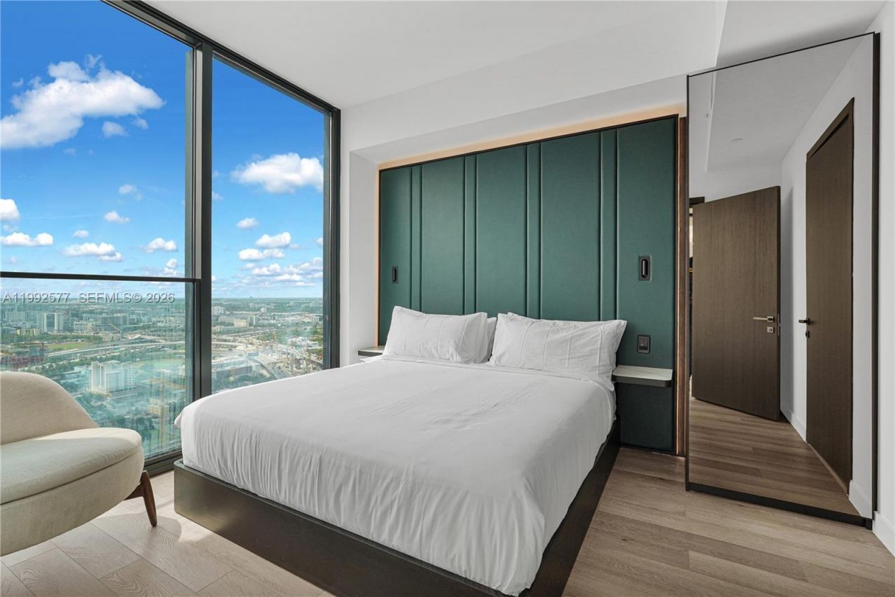 20 NE 11th St, Unit 2710, Miami, FL 33132 Photo