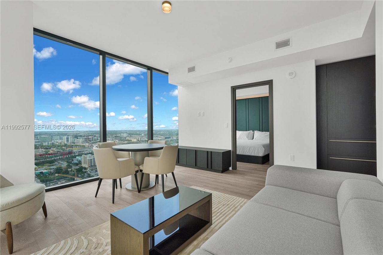 20 NE 11th St, Unit 2710, Miami, FL 33132 Photo