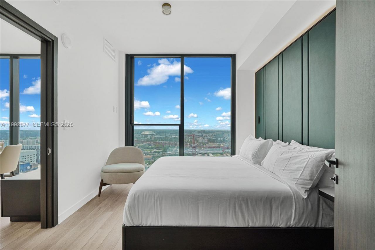 20 NE 11th St, Unit 2710, Miami, FL 33132 Photo