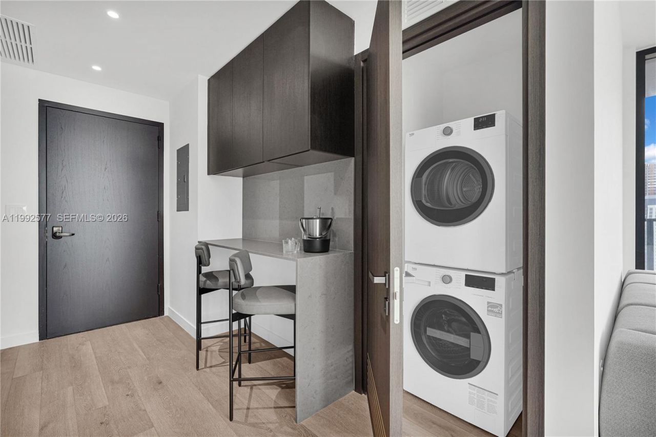 20 NE 11th St, Unit 2710, Miami, FL 33132 Photo