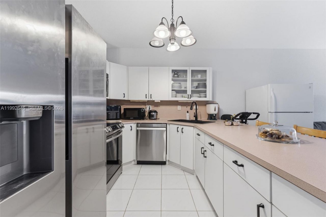 8790 NW 142nd St, Miami Lakes, FL 33018 Photo