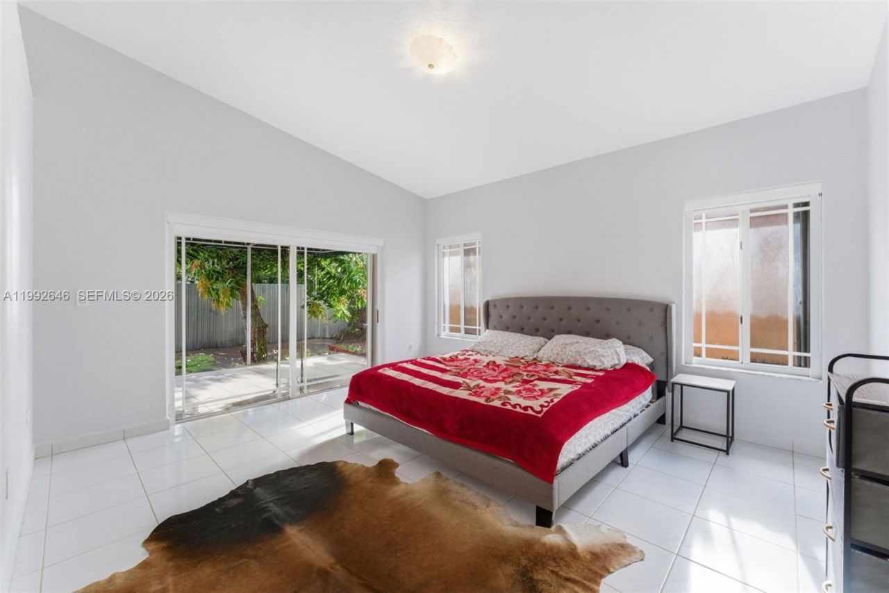 8790 NW 142nd St, Miami Lakes, FL 33018 Photo