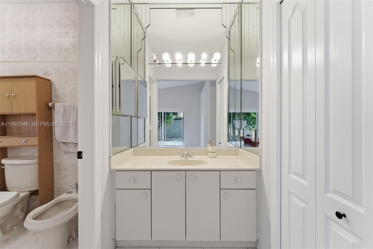 8790 NW 142nd St, Miami Lakes, FL 33018 Photo