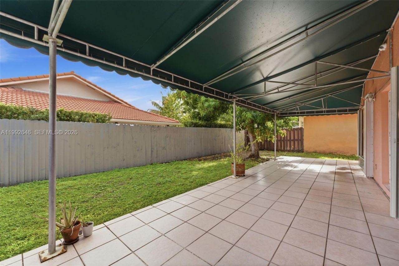 8790 NW 142nd St, Miami Lakes, FL 33018 Photo