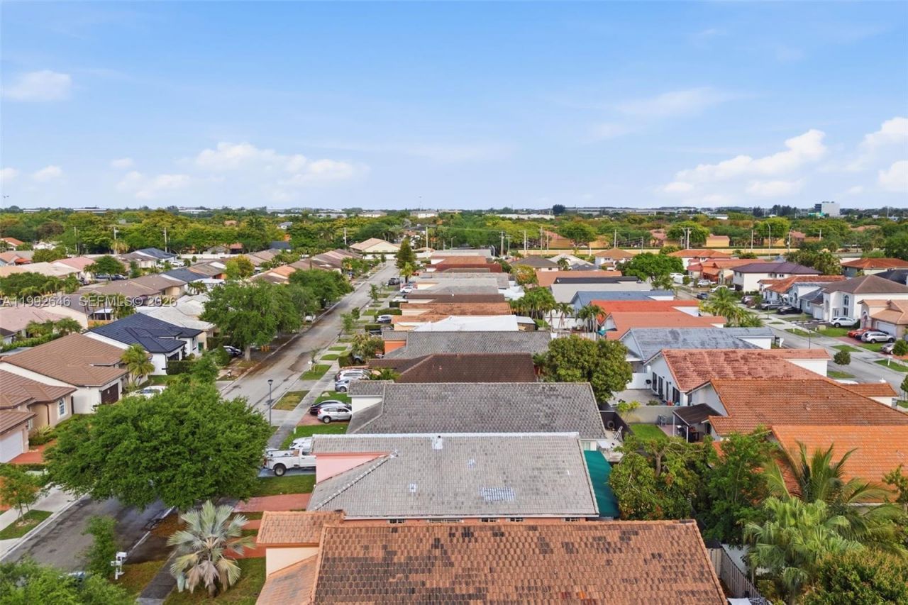 8790 NW 142nd St, Miami Lakes, FL 33018 Photo