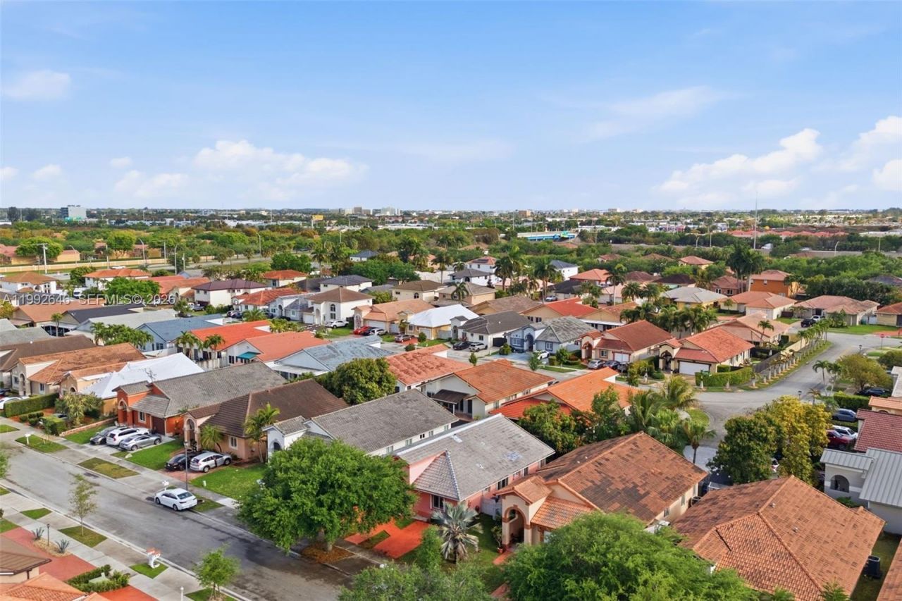 8790 NW 142nd St, Miami Lakes, FL 33018 Photo