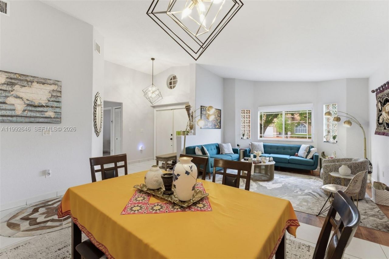 8790 NW 142nd St, Miami Lakes, FL 33018 Photo